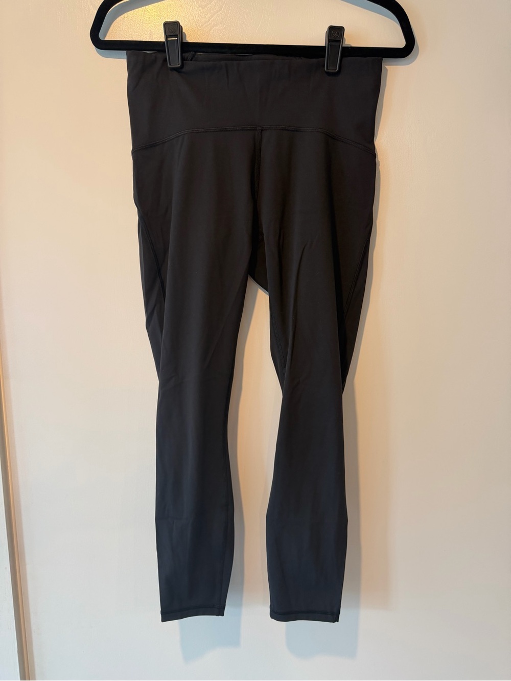 Lululemon Black High-Rise Performance Ankle Leggings with Mesh Detail
